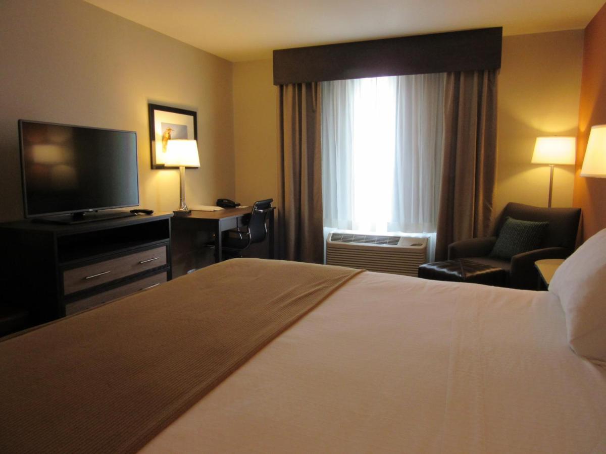 Holiday Inn Express Wichita South By Ihg Bagian luar foto