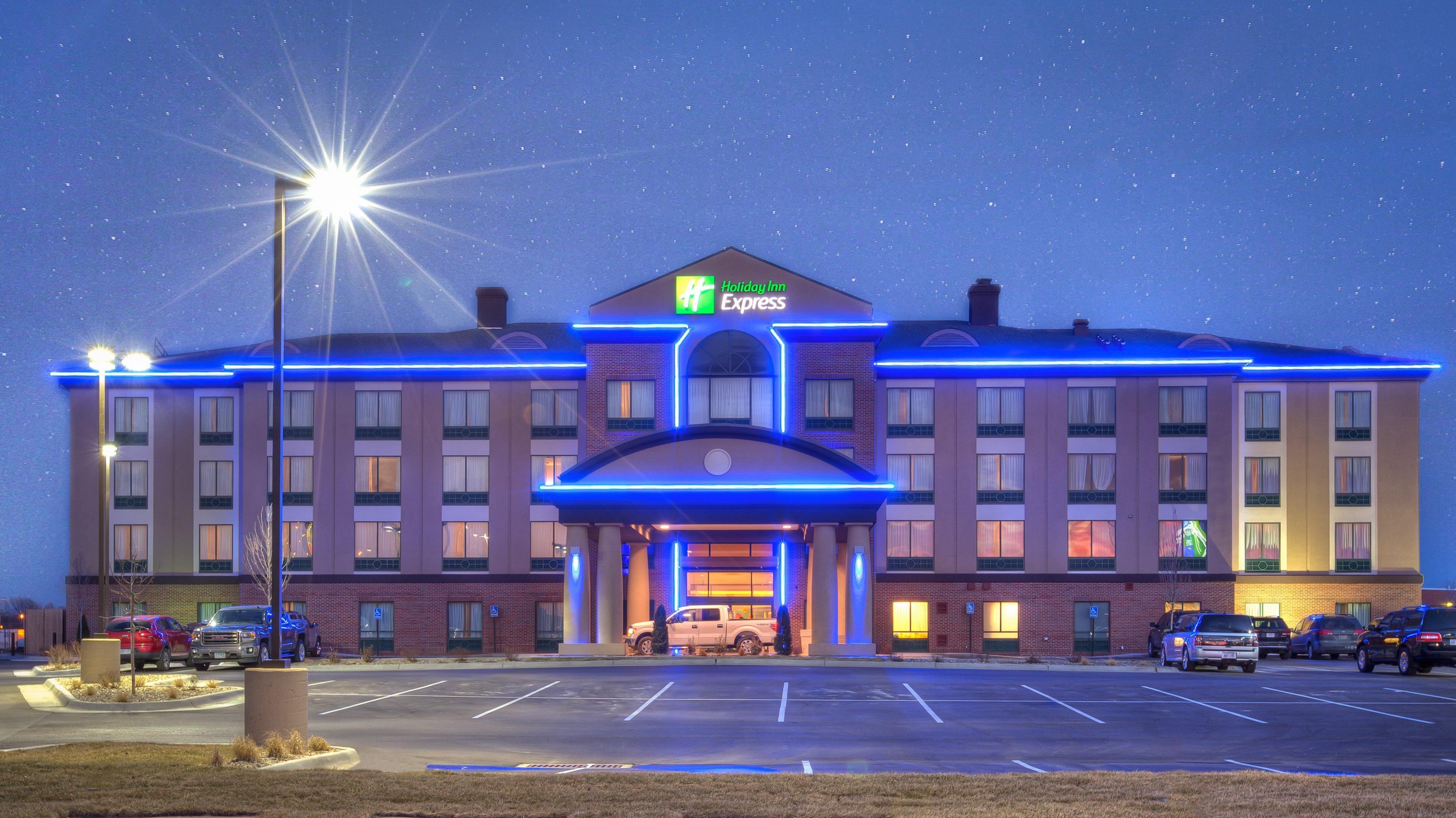 Holiday Inn Express Wichita South By Ihg Bagian luar foto