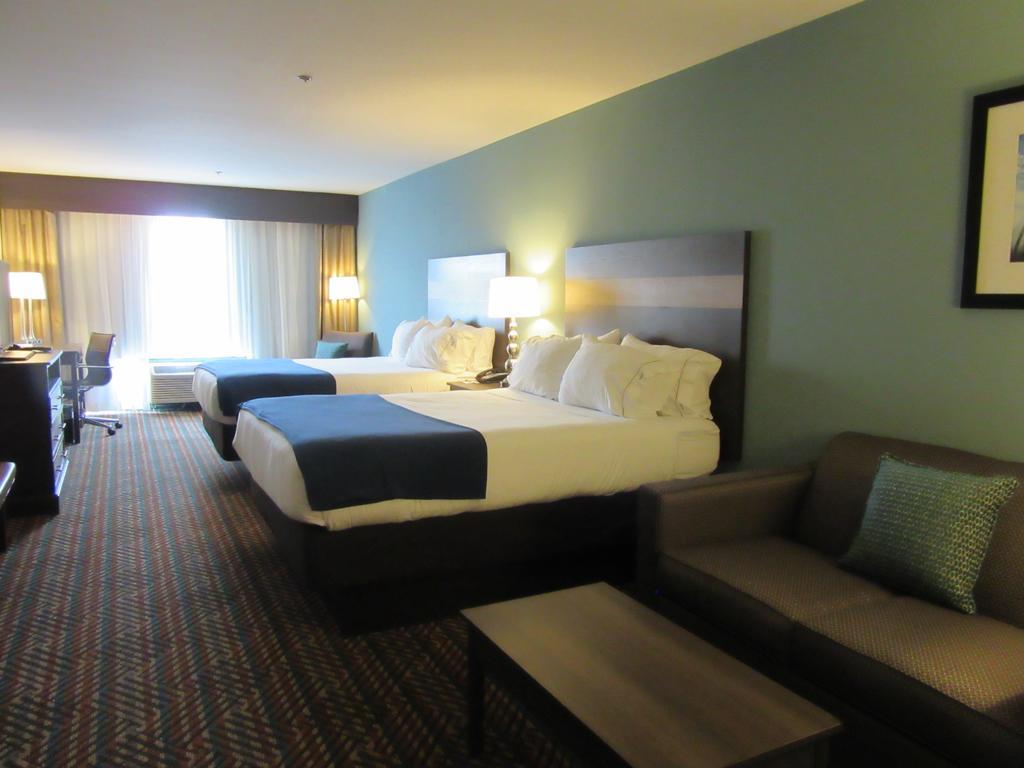 Holiday Inn Express Wichita South By Ihg Bagian luar foto